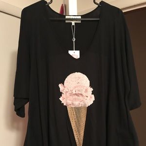 NWT WILDFOX OVERSIZED TEE